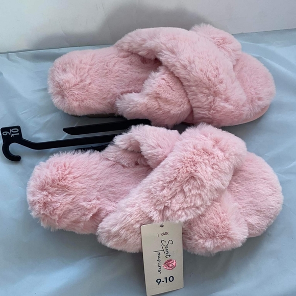 Secret Treasures Womens Faux Fur Pink Slip On Slide Slippers  Size Large 9-10 - Picture 4 of 5